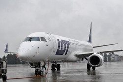 Afganistan: Ósmy samolot z ewakuowanymi wylądował w Warszawie