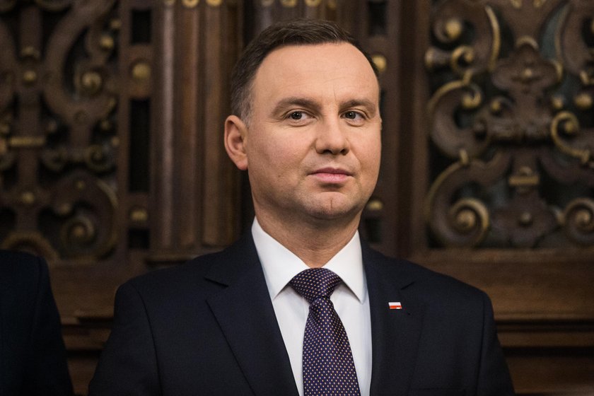 Duda o konflikcie z Macierewiczem: To on może to przeciąć