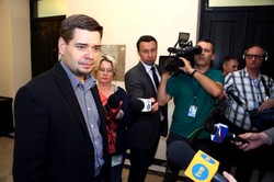 Prawo nie będzie zmieniane pod Nowaka. Królikowski dla DGP: Próg 10 tys. zł zostaje