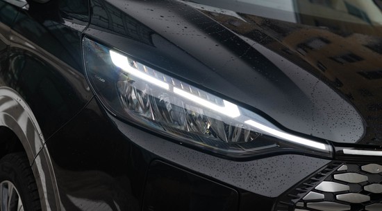 Nowy Ford dla dużej rodziny. Cena? Teraz 89 tys. taniej