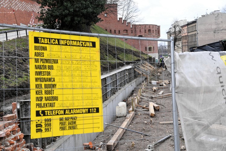 Osunięcie wykopu na Wawelu