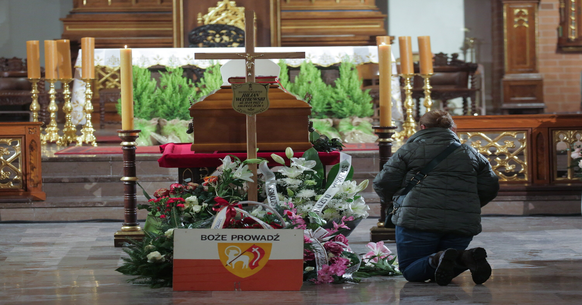 Papie-i-Episkopat-egnaj-bp-Wojtkowskiego-Ponad-75-lat-s-u-by