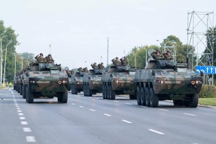 Kolumny wojskowe na drogach. Wojsko polskie wyjaśnia powód