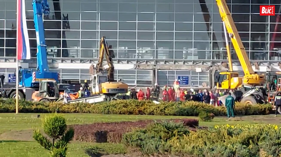 Pad nadstrešnice na Železničkoj stanici Novi Sad