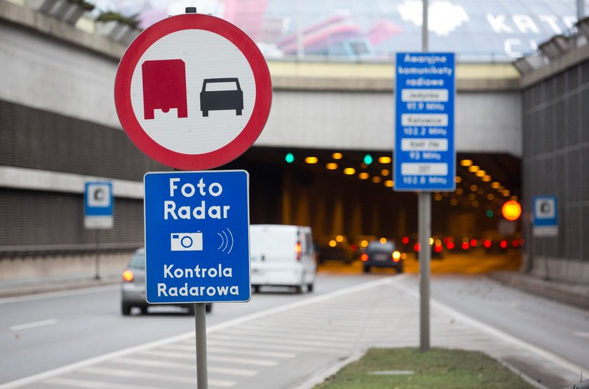 Tunel paraliżuje Katowice