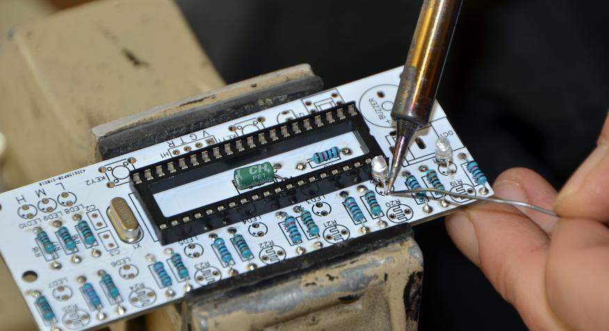 Schrauben, Löten, Basteln: DIY-Elektronik, Bausätze und Experimentierkästen  ab 20 Euro | TechStage