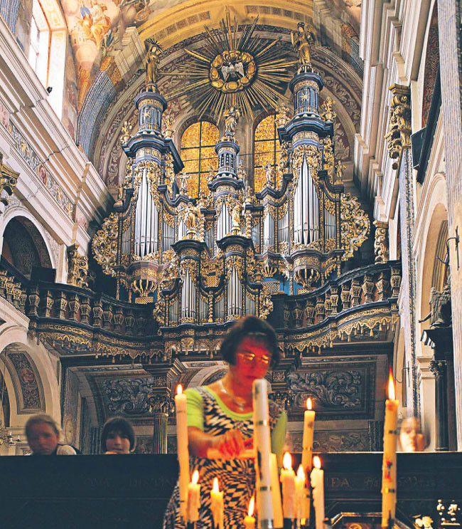 Barokowe organy to najcenniejszy element wyposażenia kościoła w Swiętej Lipce Jan Morek/FORUM