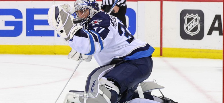 Liga NHL. Bramkarz Winnipeg Jets obronił 50 strzałów