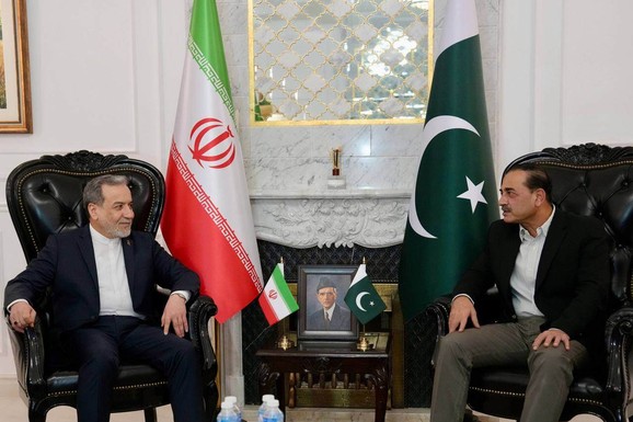 IPAK ĆE BITI PREGOVORA? Iranska delegacija stiže u Pakistan, čeka se odgovor Amerike