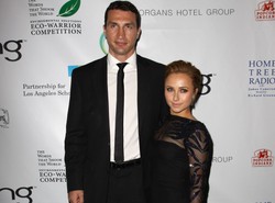 Filigranowa aktorka opowiedziała o seksie z dwumetrowym bokserem