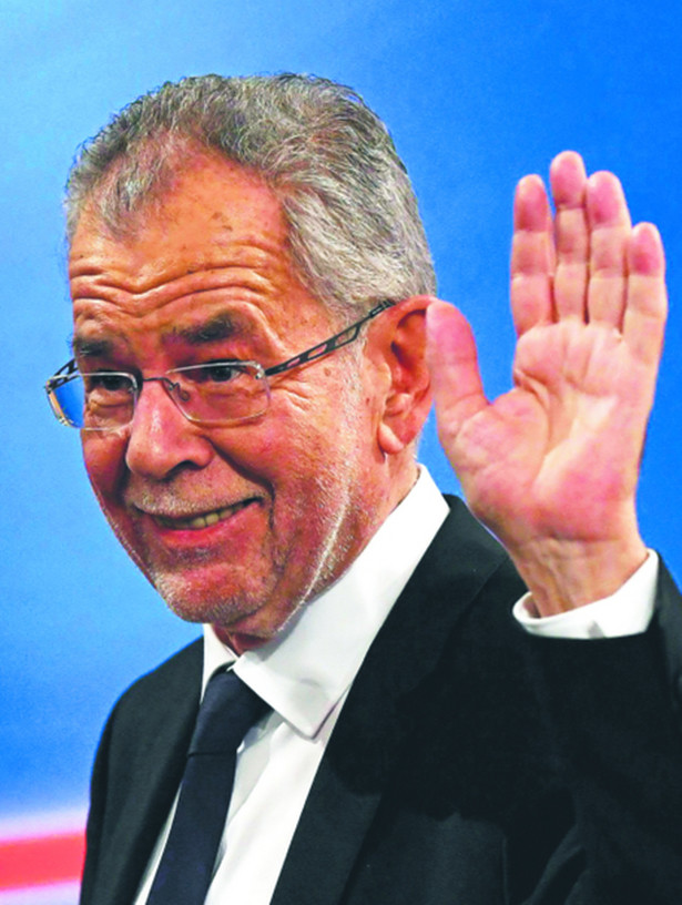 Van der Bellen podpisał ustawę o obowiązkowych szczepieniach na covid-19