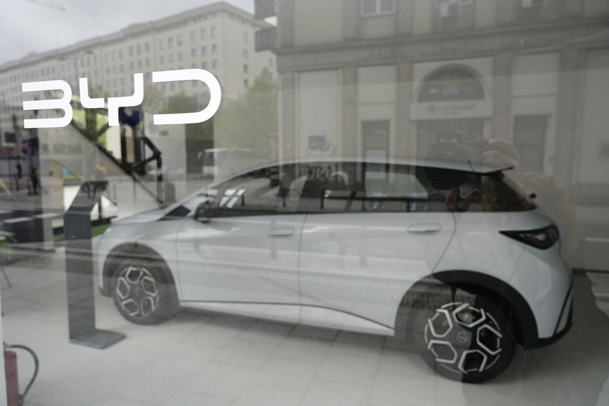 Chińskie auta rozpychają się w Polsce. Nowe prognozy