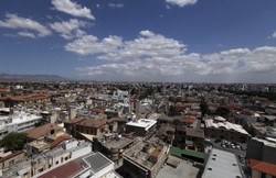 Kryzys na Cyprze: Depozyty w cypryjskich bankach spadają dziesiąty miesiąc z rzędu