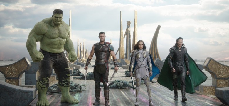 Marvel znów szokuje, czyli "Thor: Ragnarok" pełne gwiazd. Zobacz zdjęcia z kultowej produkcji [FOTO]