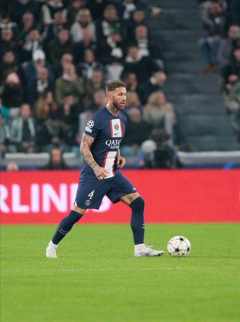 Sergio Ramos de Paris Saint-Germain durante el Grupo H de la Liga de Campeones de la UEFA, partido de fútbol entre Juventus y Paris Saint-Germain el 2 de noviembre de 2022.