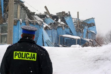 POLAND-ACCIDENT-COLLAPSE-BUILDING-SNOW