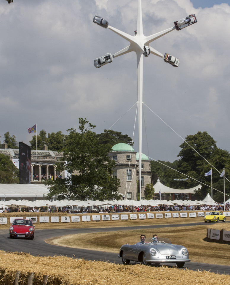 70 lat Porsche – parada w Goodwood