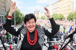 Joanna Senyszyn tworzy nową partię. Jest robocza nazwa. "W punkt"