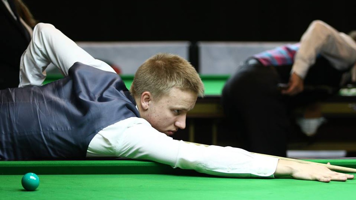 Po emocjach związanych z prestiżowym UK Championship profesjonalny snooker przeniósł się na Gibraltar, gdzie od środy odbywa się piąta odsłona serii European Tour sezonu 2015/2016. W turnieju głównym, który rozpocznie się w piątek, nie zabraknie kilku gwiazd światowego formatu na czele z aktualnym mistrzem świata Stuartem Binghamem.