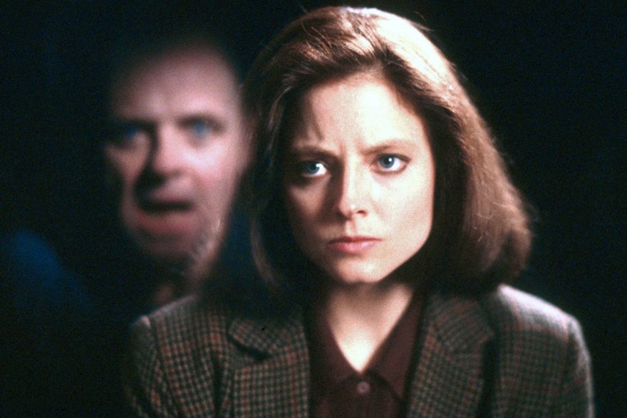 Jodie Foster i Anthony Hopkins w filmie "Milczenie owiec"