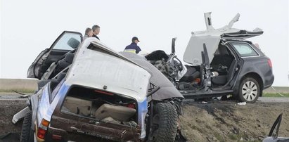 Tragiczny wypadek. Zginęły 4 osoby. ZDJĘCIA