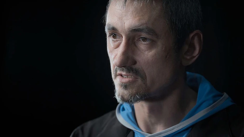 Aleksej Sivak kaže da je u pritvorskom objektu u Hersonu, gde je bio zatočen, bilo mučenja elektrošokovima po genitalijama | Foto: BBC