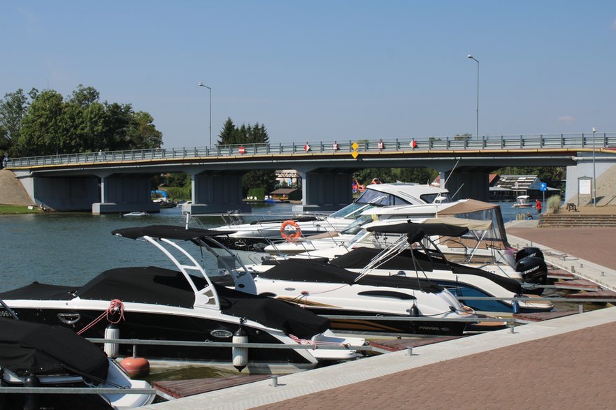 Motorówki do wynajęcia bez patentu od 120 zł/h