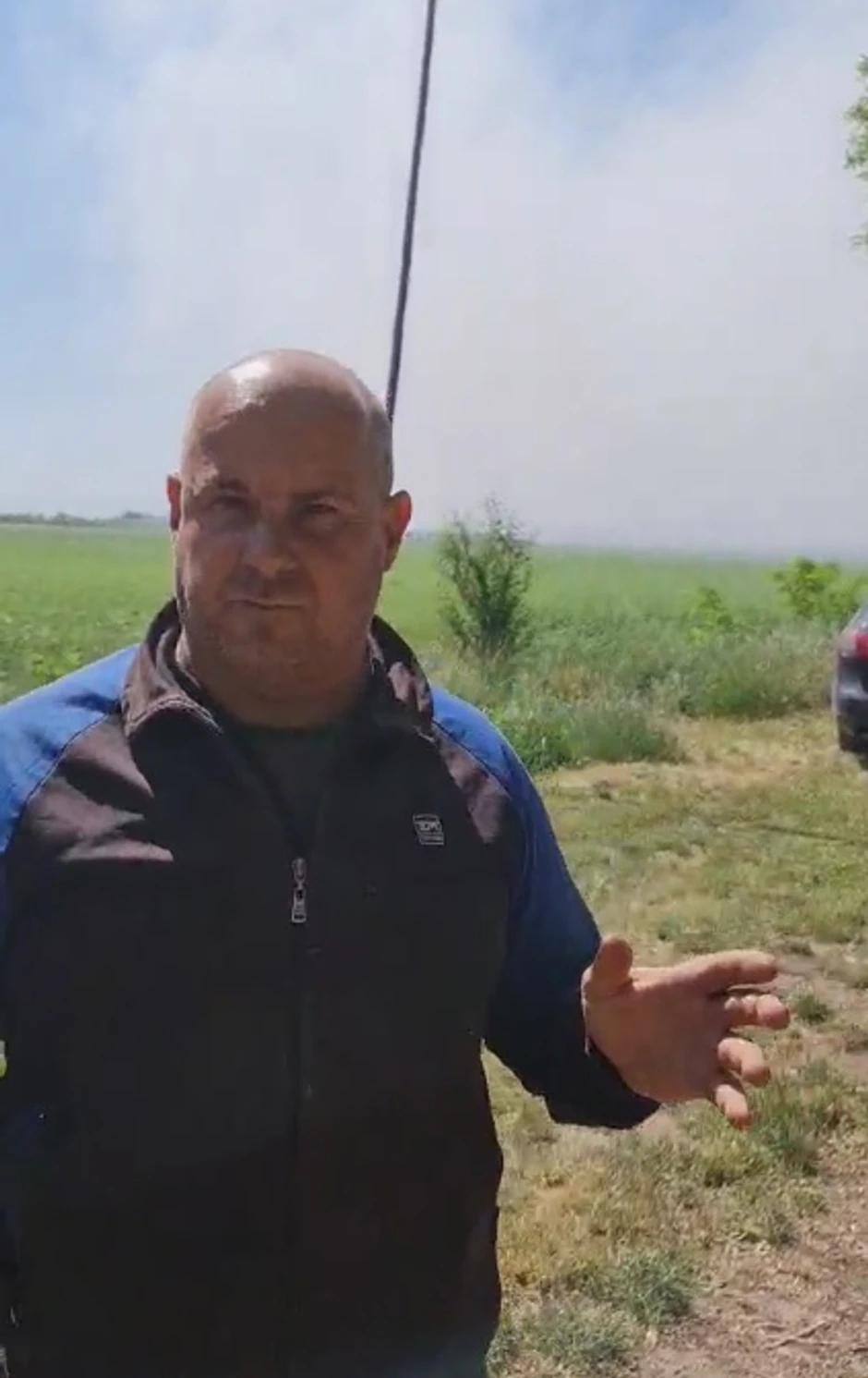 Danima se gušimo: Robert Gakovic ispred deponije u dimu 