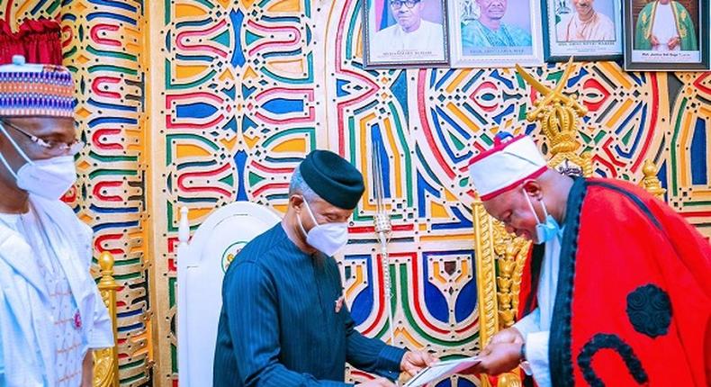 Emir-Of-Lafia Confers VP Yemi Osinbajo with title of Madugu-Jihar-Nasarawa, Captain Leader of- Nasarawa at Emirs Palace Nasarawa. (TheNation)