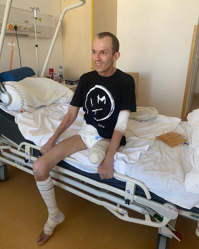 Dag Palovič sa zotavuje z vážnych zranení po autonehode.