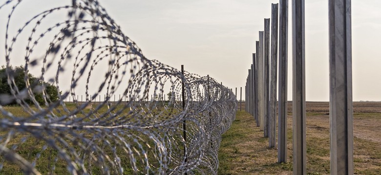 Kontrole na granicach państw strefy Schengen zostają na dłużej