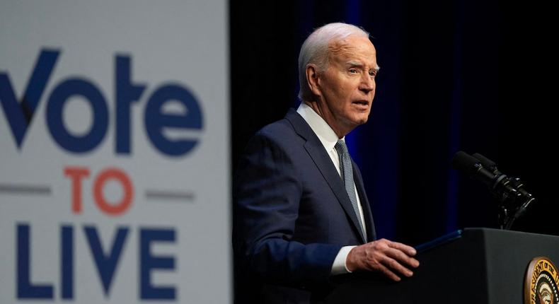 A new poll found that Biden's support among rank-and-file Democrats has evaporated.Kent Nishimura/AFP via Getty Images