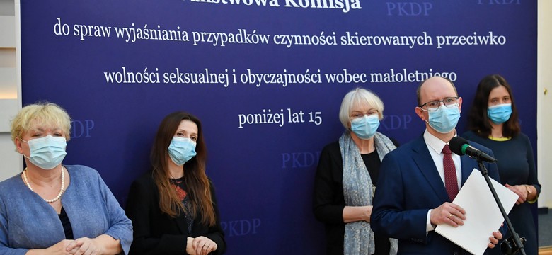 Nie poinformowali śledczych o pedofilii w Kościele? Na liście m.in. abp Dziwisz