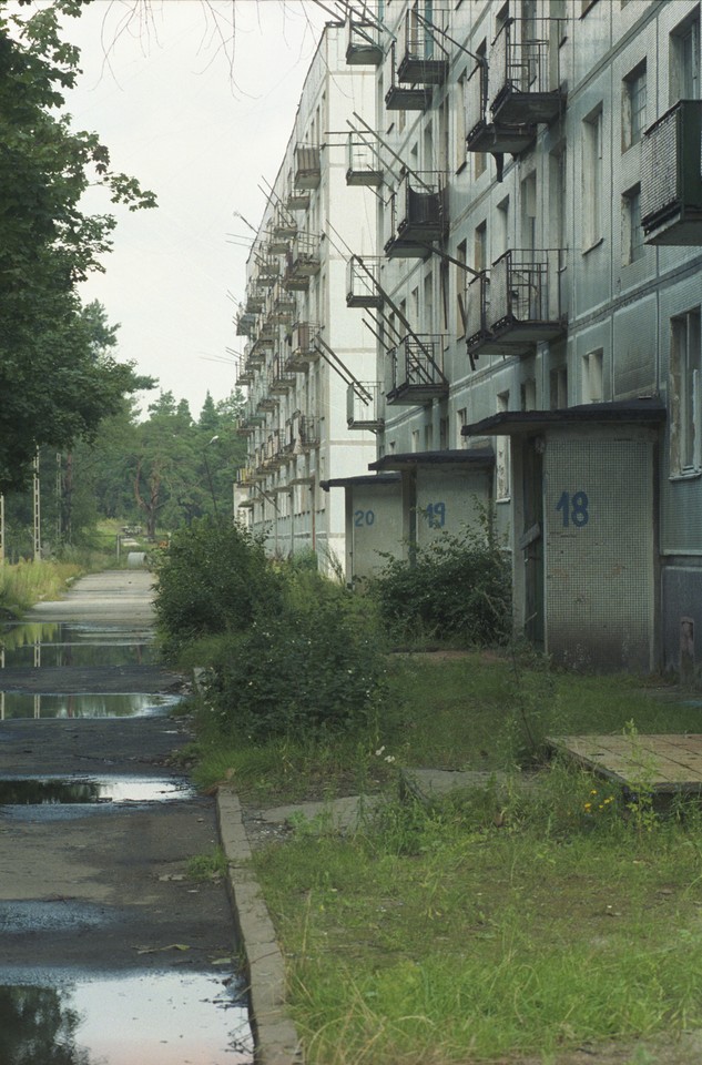 Świętoszów - przejmowanie przez Wojsko Polskie terenów wojskowych po wyprowadzeniu Armii Radzieckiej z Polski, 1993 r.