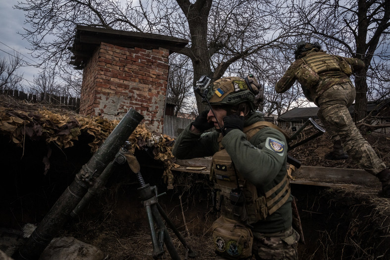 Ukraińscy żołnierze na linii frontu w pobliżu Torecka, 26 marca 2024 r.