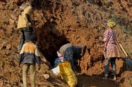 Dzieci pracujące w kopalni kobaltu w Kongo