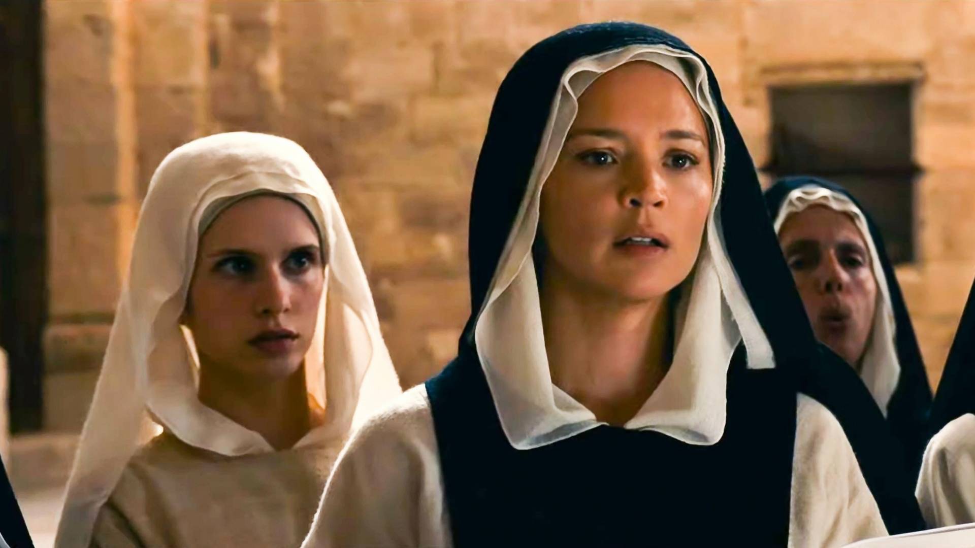 Skandal u Kanu zbog scena u kojima se kaluđerice lezbijke samozadovoljavaju statuom Device Marije