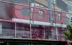 Aktywiści klimatyczni wtargnęli do budynku CDU w Berlinie