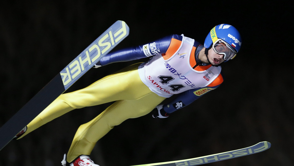 Maciej Kot zajął w dzisiejszym konkursie na olimpijskiej skoczni w Sapporo dobre, dziesiąte miejsce. Zakopiańczyk nie jest jednak do końca zadowolony ze swojego występu - informuje skijumping.pl.