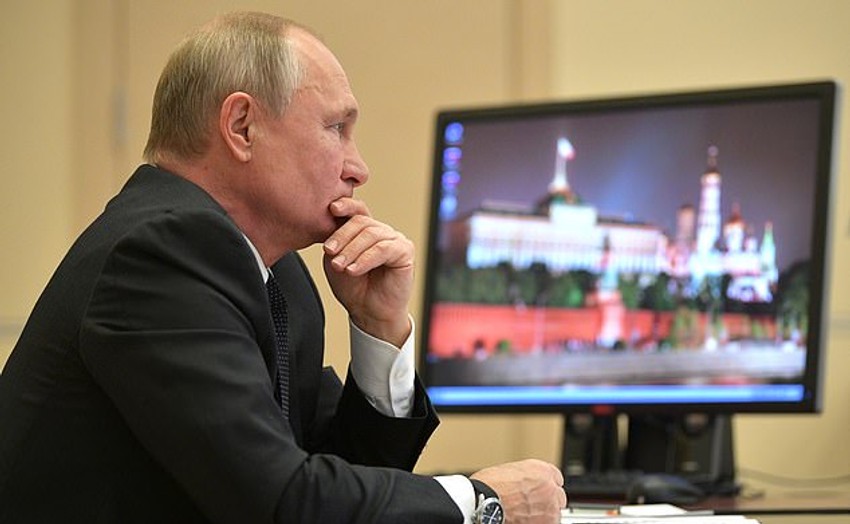 Putin i prastari operativni sistem