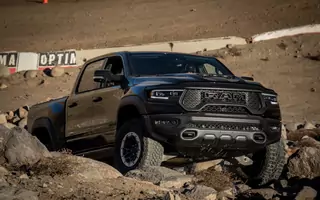 Ram 1500 – prawie 200 km/h potężnym pikapem