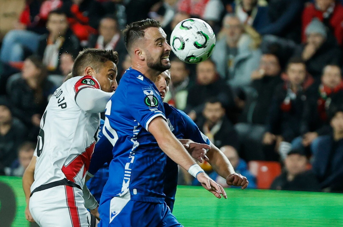 Liga Konferencji. Dramat Lecha w Madrycie. Po pierwszej połowie był w niebie, potem spadł do piekła