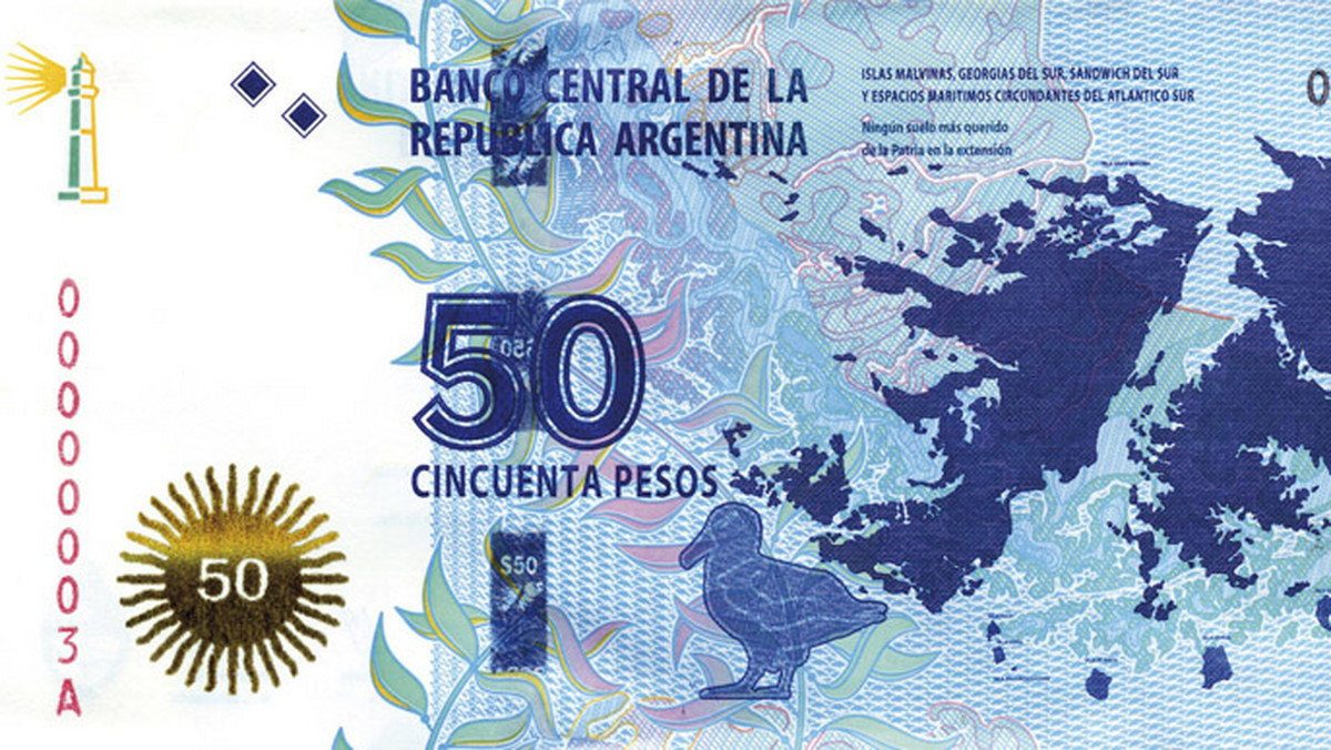 Wielka Brytania zbagatelizowała we wtorek wyemitowanie nowego argentyńskiego banknotu z motywem Wysp Falklandzkich, nazywając to "tanim chwytem " i deklarując, że nie zamierza rozmawiać z Buenos Aires na temat zwierzchnictwa nad spornym archipelagiem.