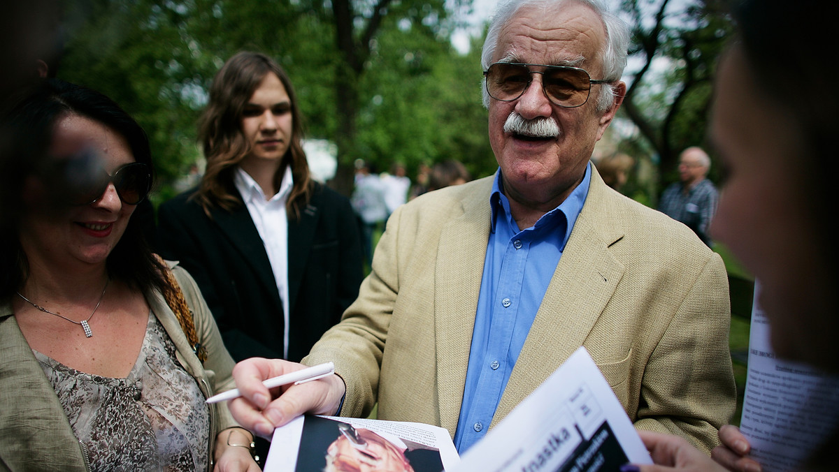 Aktor, Jan Pietrzak, w Polskim Radiu odniósł się do kontrowersji związanych z zakupem przez Ministerstwo Kultury i Dziedzictwa Narodowego kolekcji Czartoryskich. Wokół sprawy nie ustają nowe głosy, mocne słowa i kolejne oskarżenia. A w tle spory rodzinne jednego z największych rodów arystokratycznych w Polsce. - Powinniśmy dbać o swoje skarby kultury - podsumował satyryk.