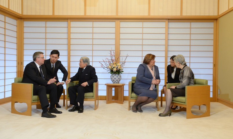 Para prezydencka przyjmowana na audiencji przez cesarza Akihito i cesarzową Japonii - Michiko.