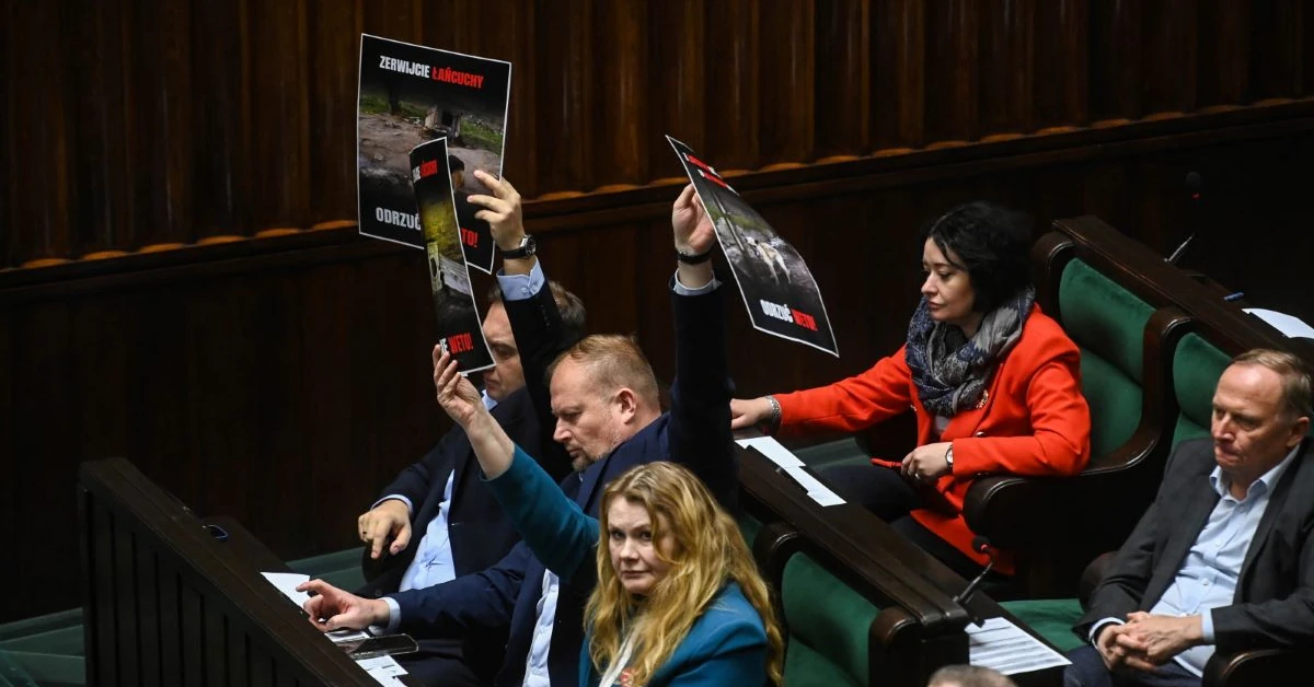 Ustawa łańcuchowa przepadła. Sejm nie odrzucił weta prezydenta