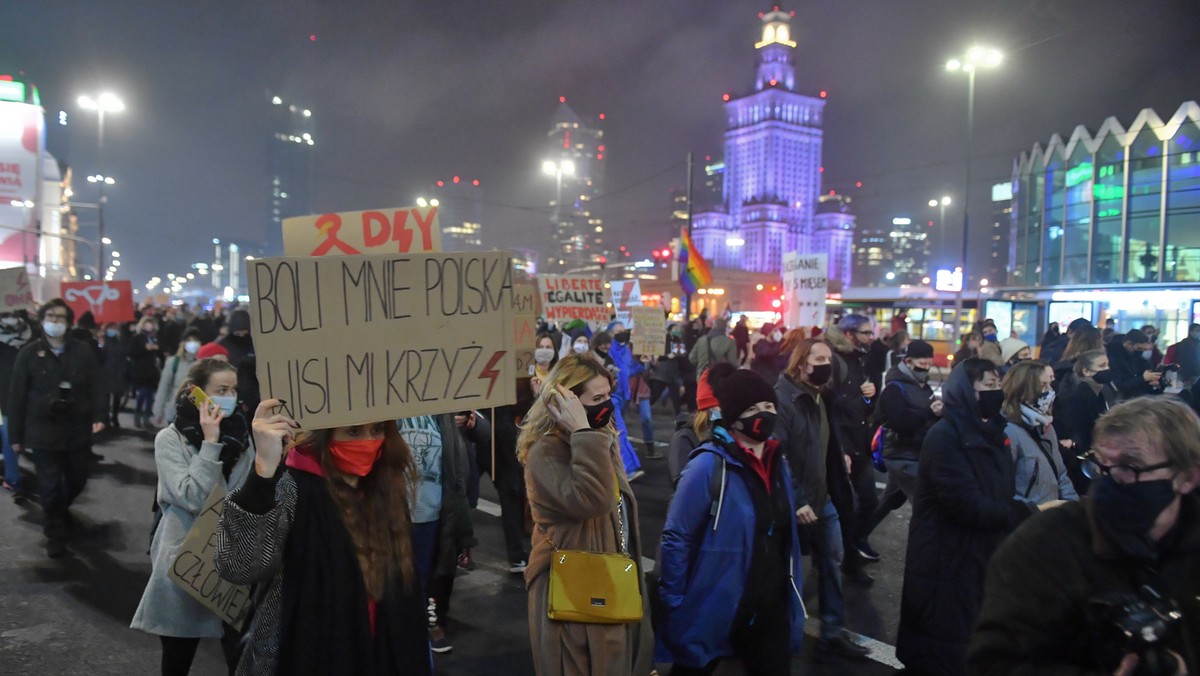 Protest Strajku kobiet, Warszawa 18.11 