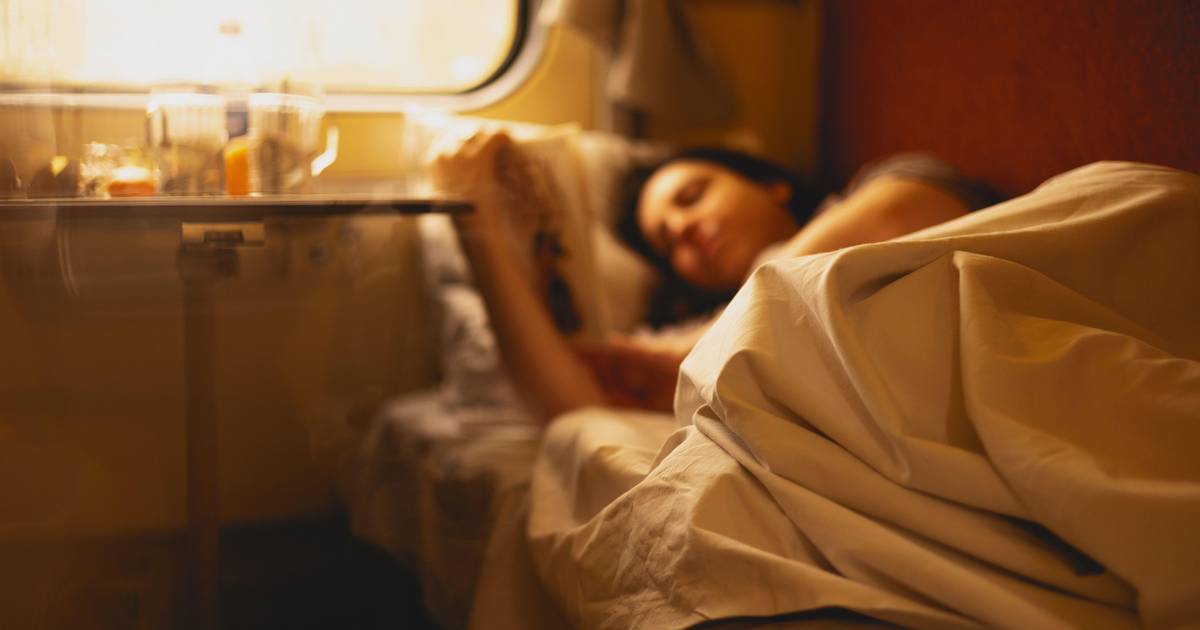 Koniec pecha! Jeden ruch przed snem i pieniądze swobodnie napłyną do twojego życia