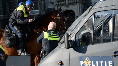 Policja z Holandii musi zwrócić substancję do produkcji narkotyków. "Absurd"