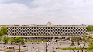 Co czeka krakowski hotel Cracovia? "Zachowujemy zimną krew"